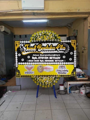 Papan Bunga di Universitas Esa Unggul